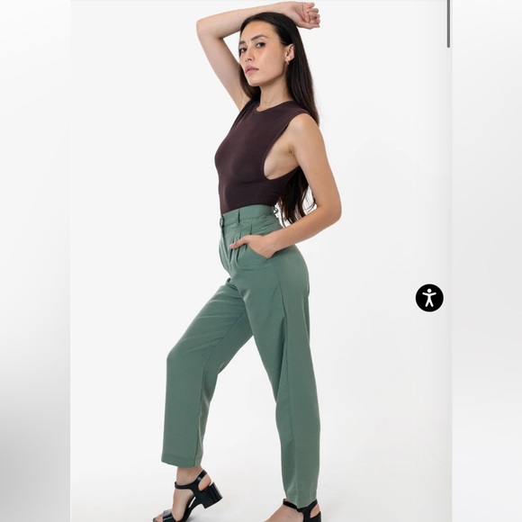 Los Angeles Apparel Poly Pleated Straight Leg Pants in Army Green XS - Picture 2 of 6